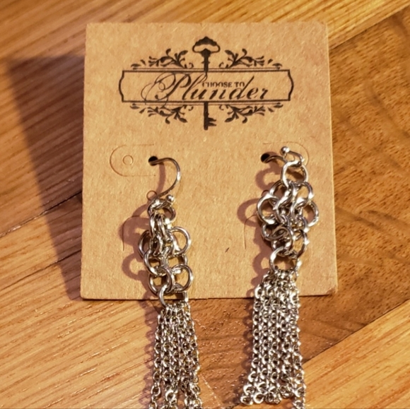 Plunder Retired Religious Saying Necklace with Earrings - Picture 8 of 8